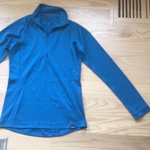 Women’s Patagonia capilene zip neck midweight base layer